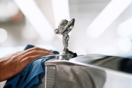 HARTMUT NÄGELE
THE PICTURE TELLS THE STORY