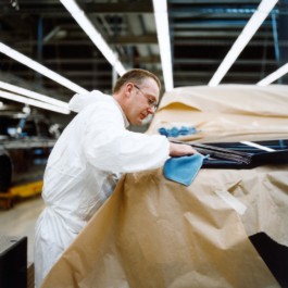 HARTMUT NÄGELE
THE PICTURE TELLS THE STORY