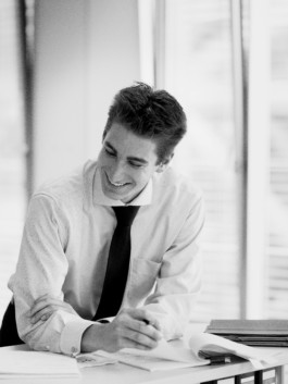 HARTMUT NÄGELE
THE PICTURE TELLS THE STORY