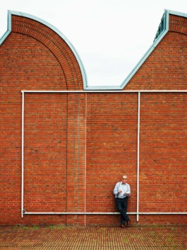 HARTMUT NÄGELE
THE PICTURE TELLS THE STORY