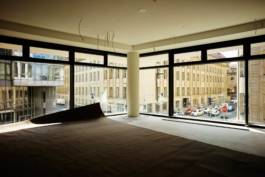 HARTMUT NÄGELE
THE PICTURE TELLS THE STORY