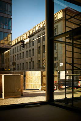 HARTMUT NÄGELE
THE PICTURE TELLS THE STORY