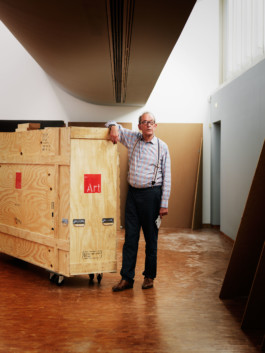 HARTMUT NÄGELE
THE PICTURE TELLS THE STORY