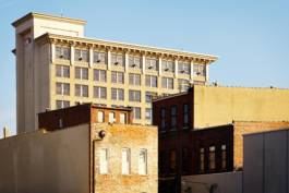 HARTMUT NÄGELE
THE PICTURE TELLS THE STORY