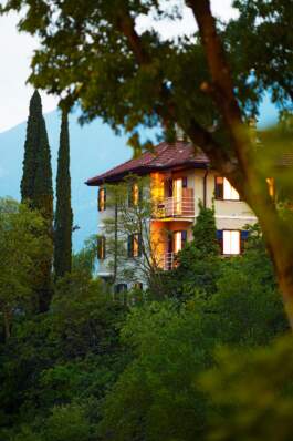 HARTMUT NÄGELE · PHOTOGRAPHY